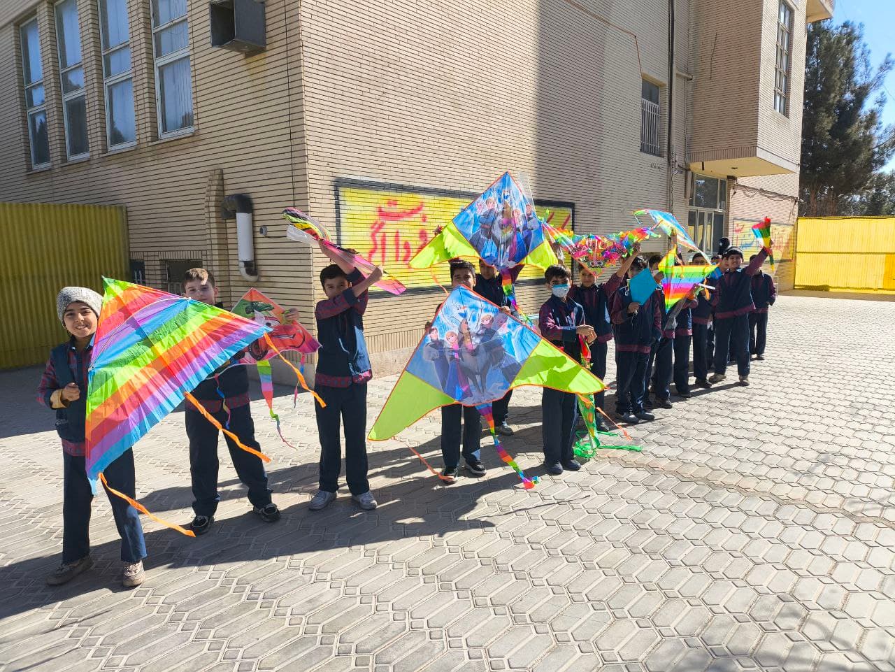 پیش دبستان و دبستان دانشمند