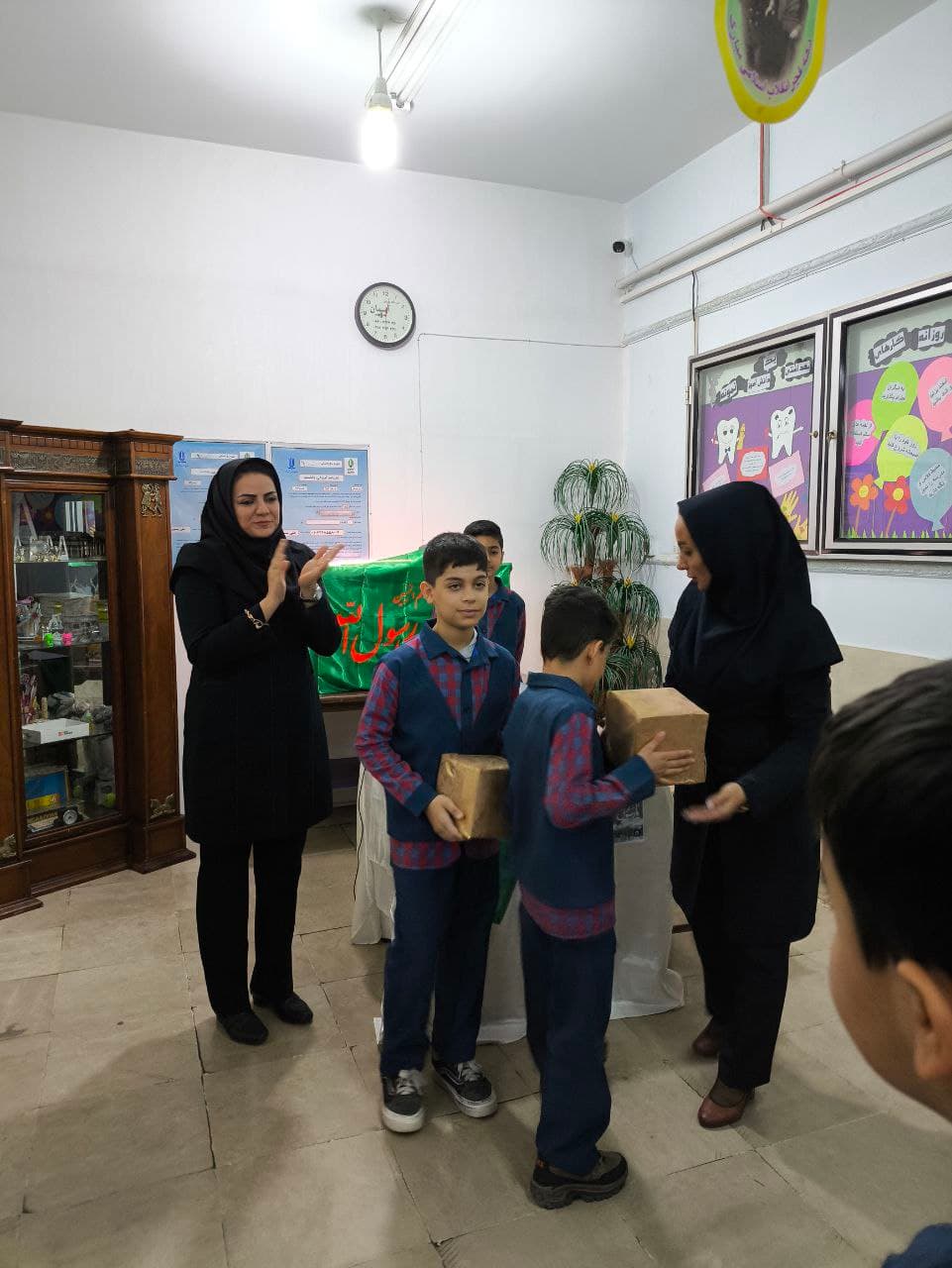 پیش دبستان و دبستان دانشمند